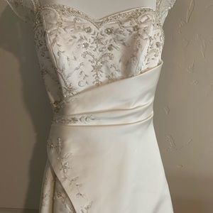 Maggie Sottero Wedding Dress